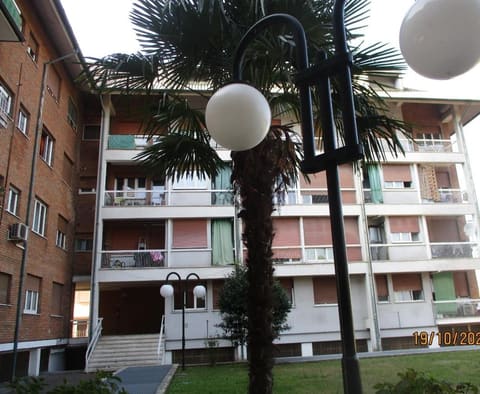 Photo: Immobile residenziale in Limbiate (MB)