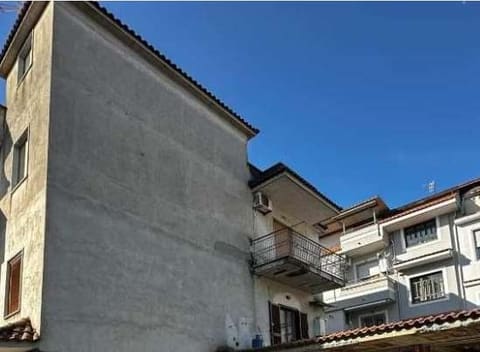 Photo: Immobile commerciale in Giugliano in Campania (NA)