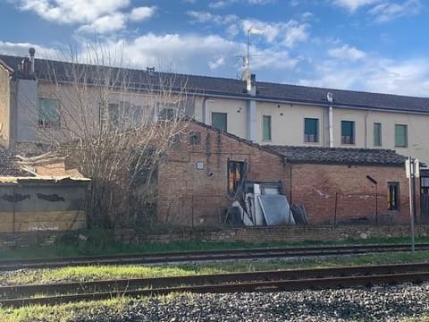 Photo: Immobile commerciale in Buonconvento (SI)