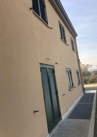Photo: Immobile commerciale in Velletri (RM)