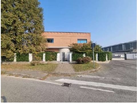 Photo: Immobile commerciale in Cornate d'Adda (MB)