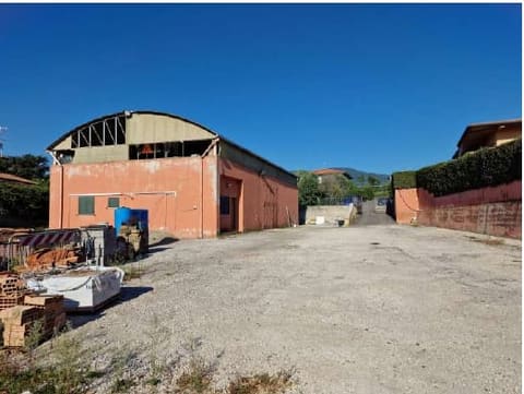 Photo: Immobile commerciale in Segni (RM)