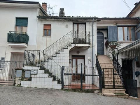 Photo: Immobile residenziale in San Martino Valle Caudina (AV)