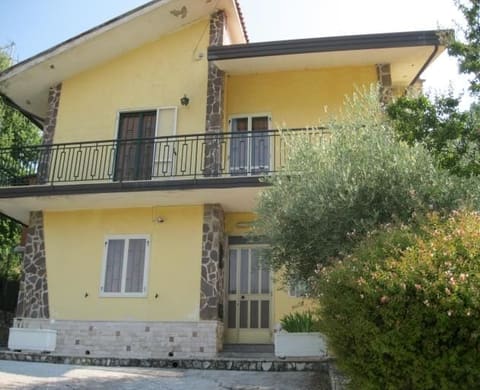 Foto: Immobile residenziale a Roccabascerana (AV)