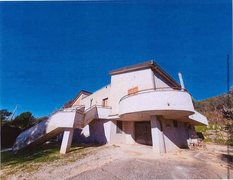 Photo: Immobile residenziale in Guardia Sanframondi (BN)