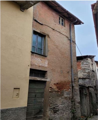 Photo: Immobile residenziale in Grandola ed Uniti (CO)