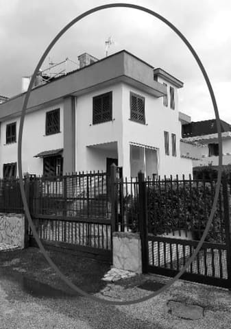 Photo: Immobile residenziale in Giugliano in Campania (NA)