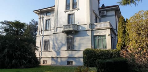 Photo of the lot 2