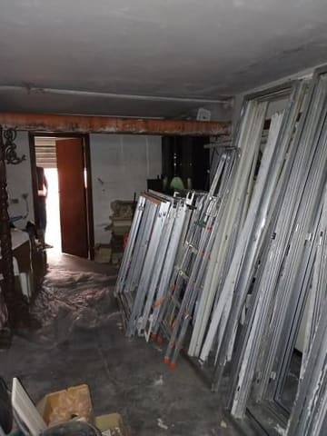 Photo of the lot 8