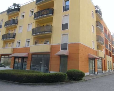 Foto: Immobile commerciale a Chiampo (VI)