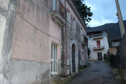 Photo: Immobile residenziale in Solopaca (BN)