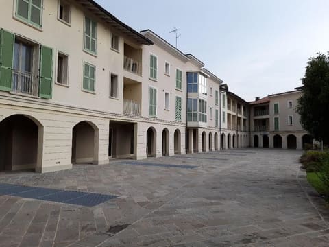 Photo of the lot 2