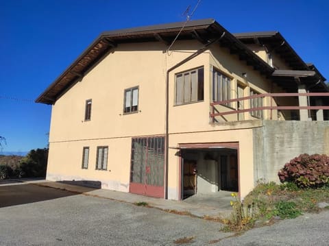 Photo: Immobile residenziale in Mombarcaro (CN)