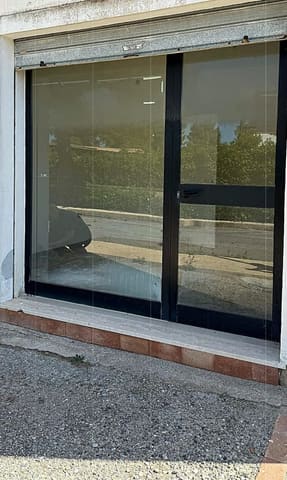 Foto: Immobile commerciale a Isola di Capo Rizzuto (KR)