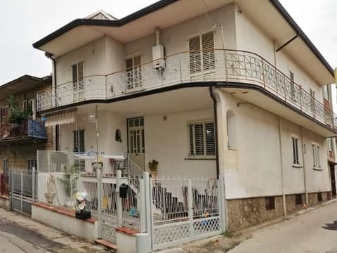 Foto: Immobile residenziale a Sperone (AV)