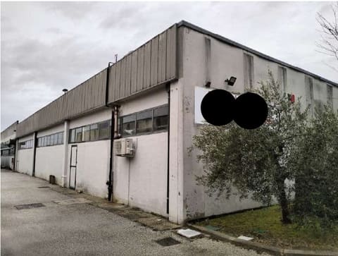 Foto: Immobile industriale a Trevi (PG)