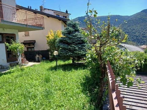 Foto: Immobile residenziale a Ponna (CO)