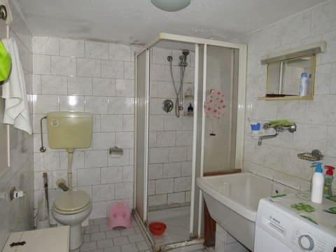 Photo of the lot 8