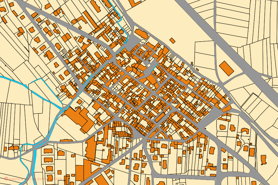 Mapa cadastral do centro de Salassa: parcelas e edifícios, cartografia da Agenzia delle Entrate