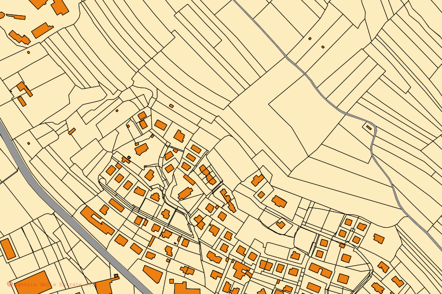 Mapa cadastral do centro de Sanfrè: parcelas e edifícios, cartografia da Agenzia delle Entrate